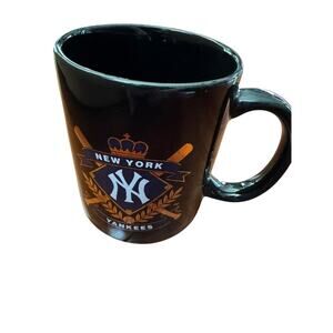 New York Yankees Coffee Mug Black Ceramic MLB Baseball Crown Bats Logo Vintage